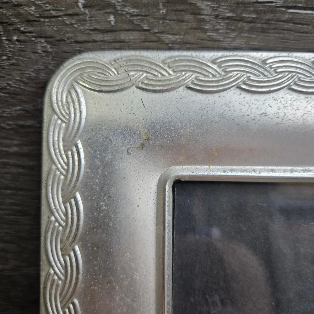 Silver Tone Metallic Brushed Braided Border Picture Frame 6.5